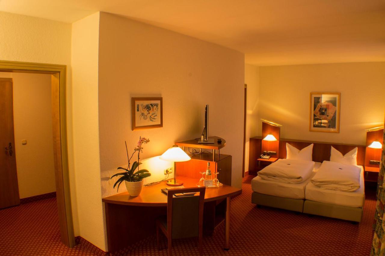 Garni Hotel Schmaus Viechtach Exterior photo